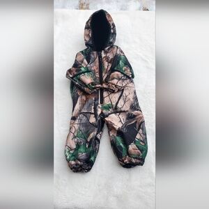 Camouflage Hooded Baby Snowsuit Size  12m